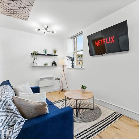 30 Percent Off! Lovely Yorkshire Duplex - Sleeps 6 - Netflix Dewsbury Exterior foto